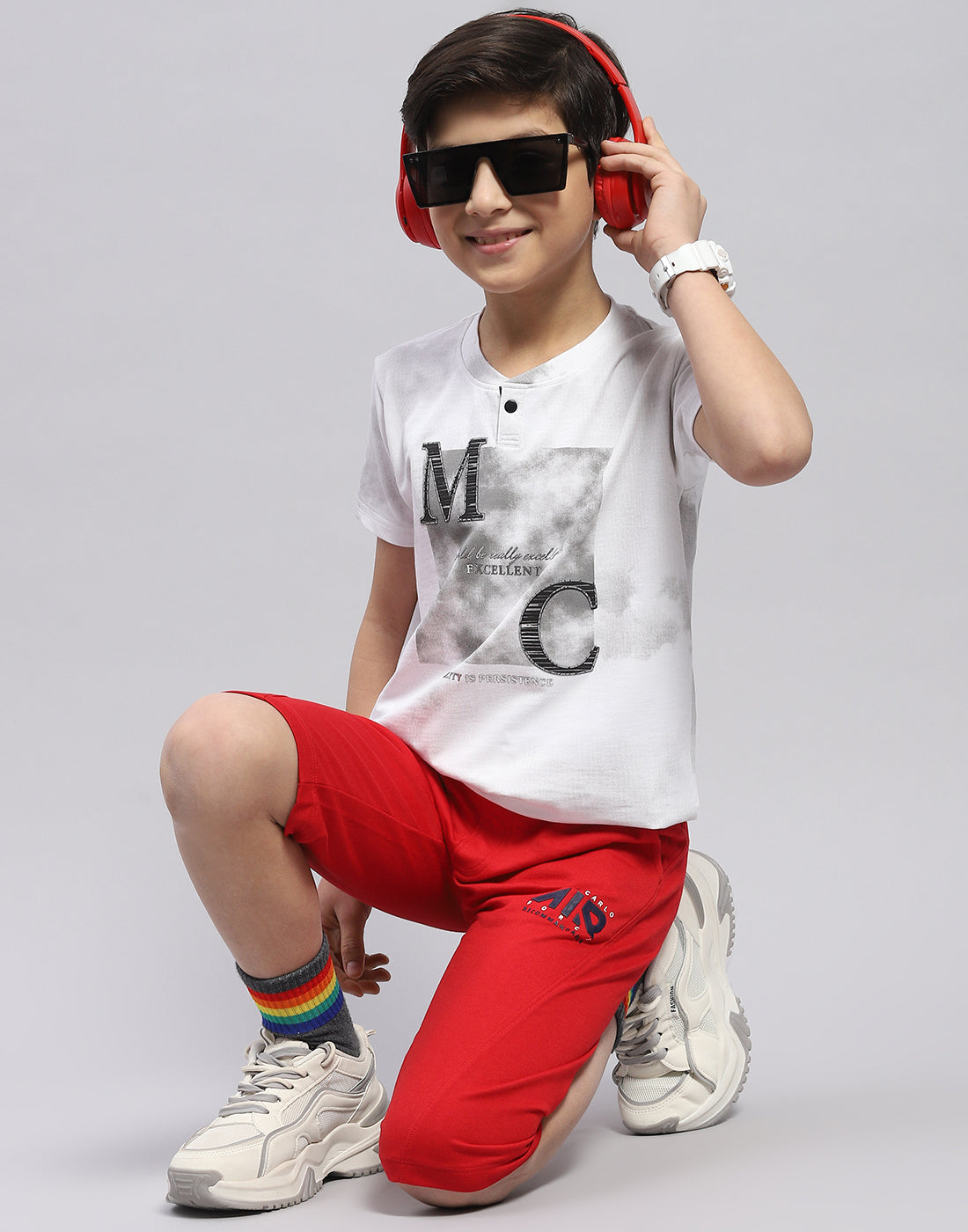 Boys White Printed Round Neck Half Sleeve T-Shirt