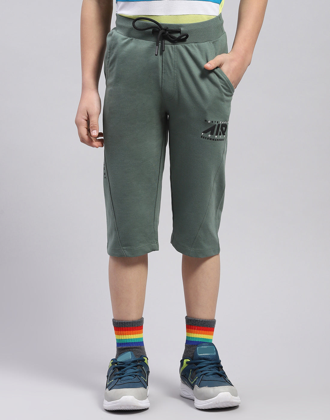 Boys Green Printed Regular Fit Capri