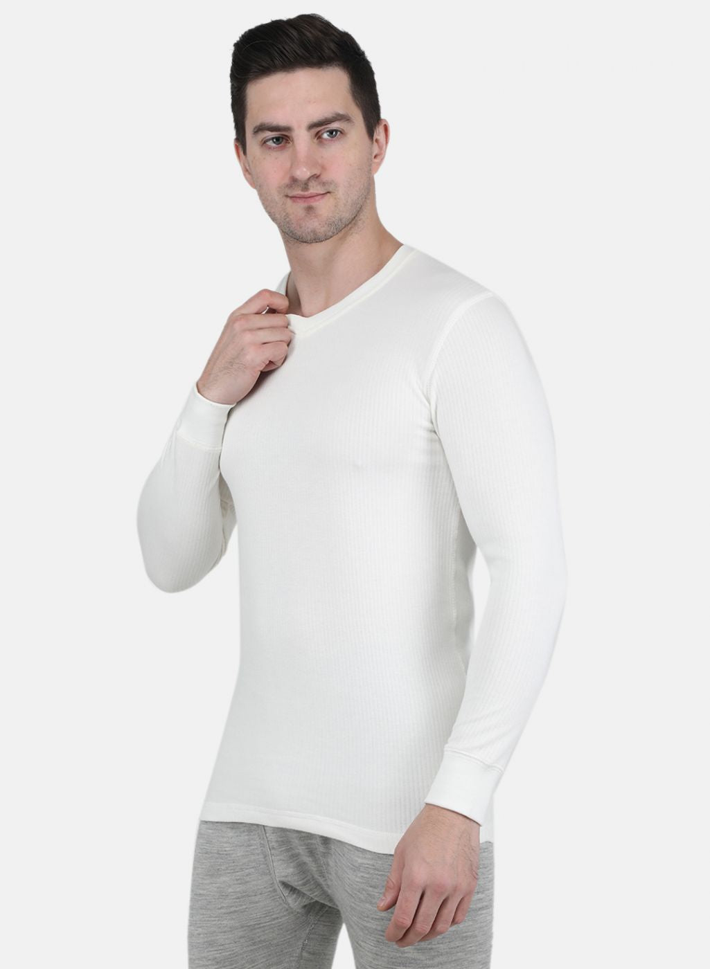Men Off White Solid Thermal Vest