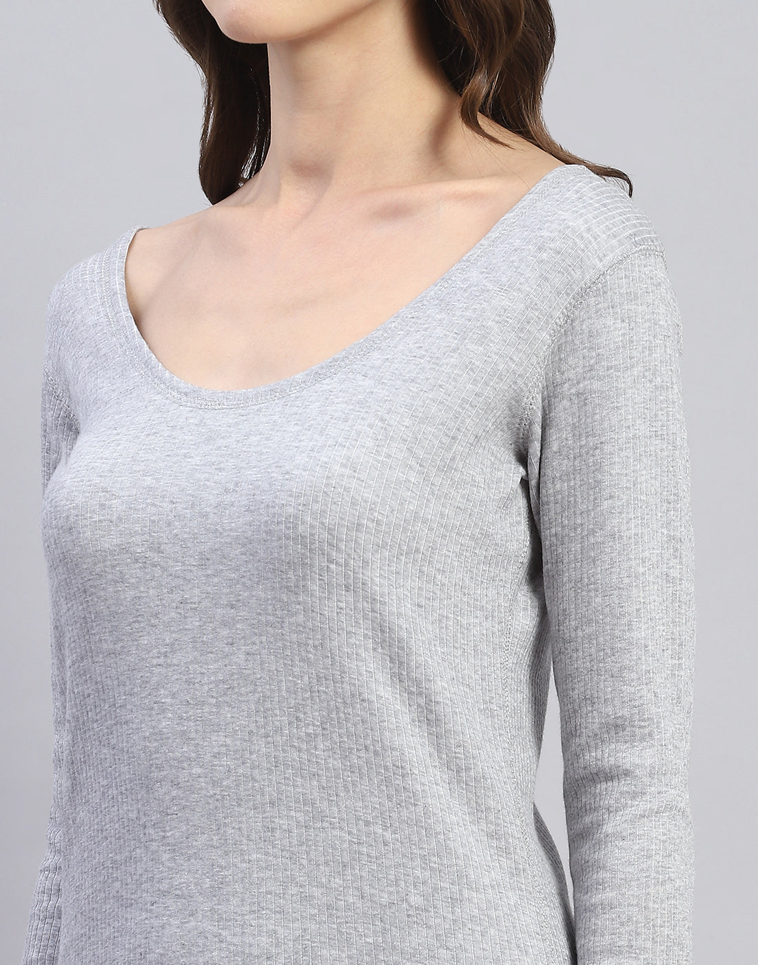 Women Grey Solid Round Neck 3/4 Sleeve Thermal Vest