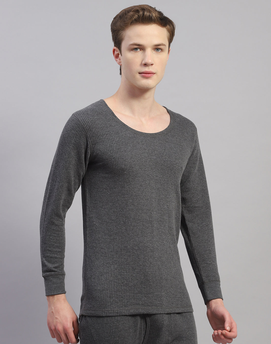 Men Grey Solid Round Neck Full Sleeve Thermal Vest