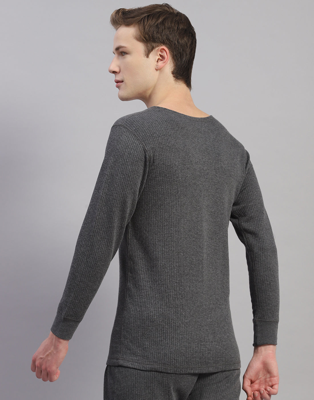 Men Grey Solid Round Neck Full Sleeve Thermal Vest
