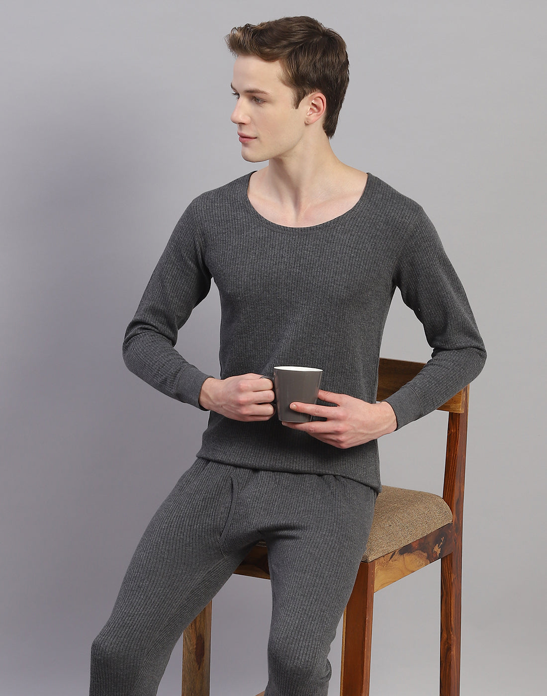 Men Grey Solid Round Neck Full Sleeve Thermal Vest