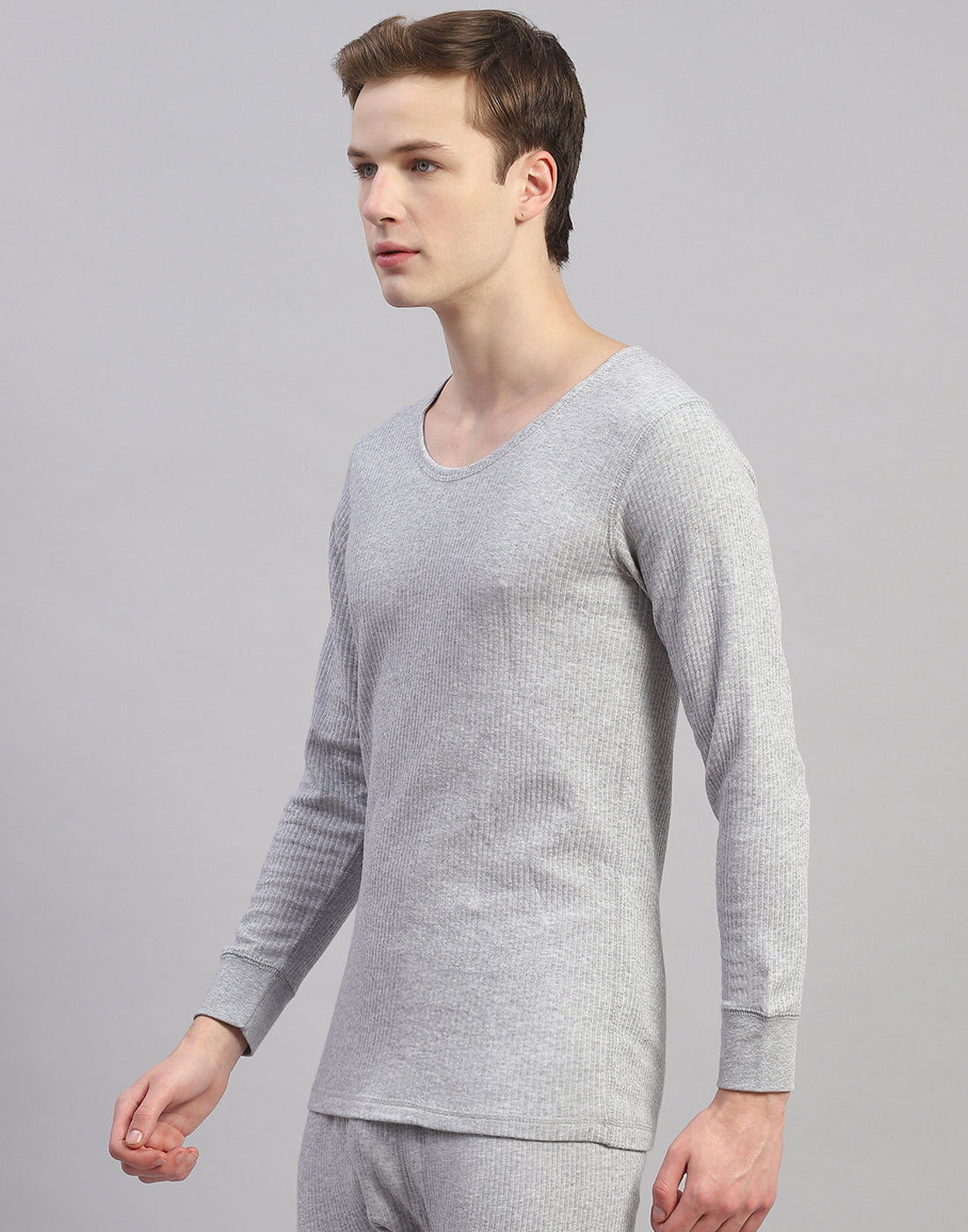 Men Grey Solid Round Neck Full Sleeve Thermal Vest