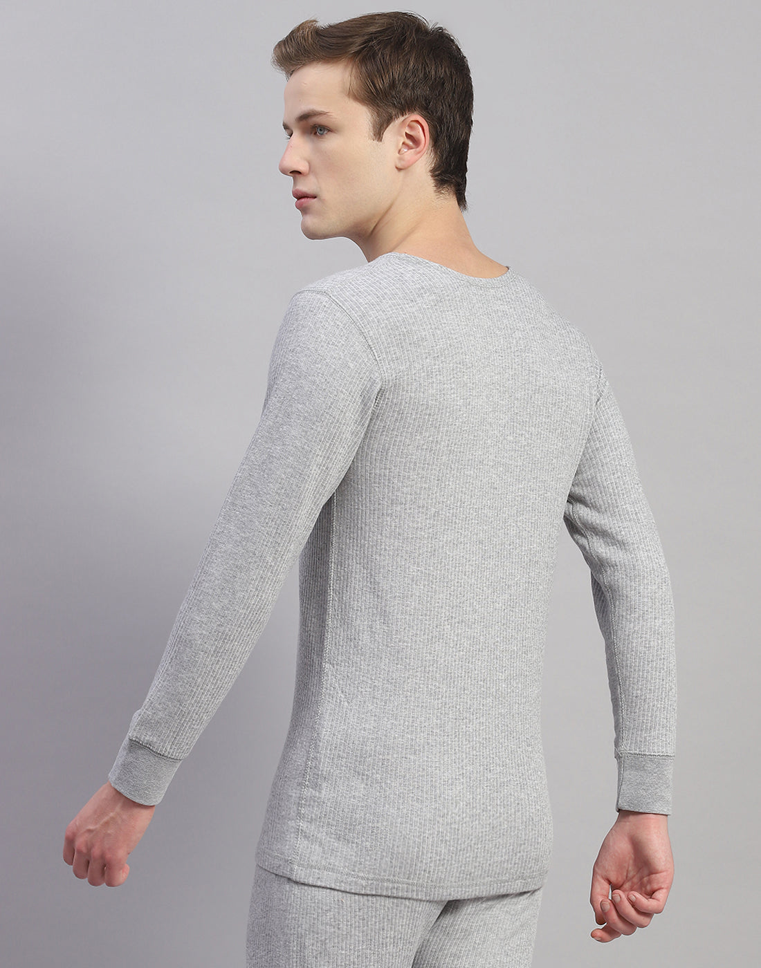 Men Grey Solid Round Neck Full Sleeve Thermal Vest