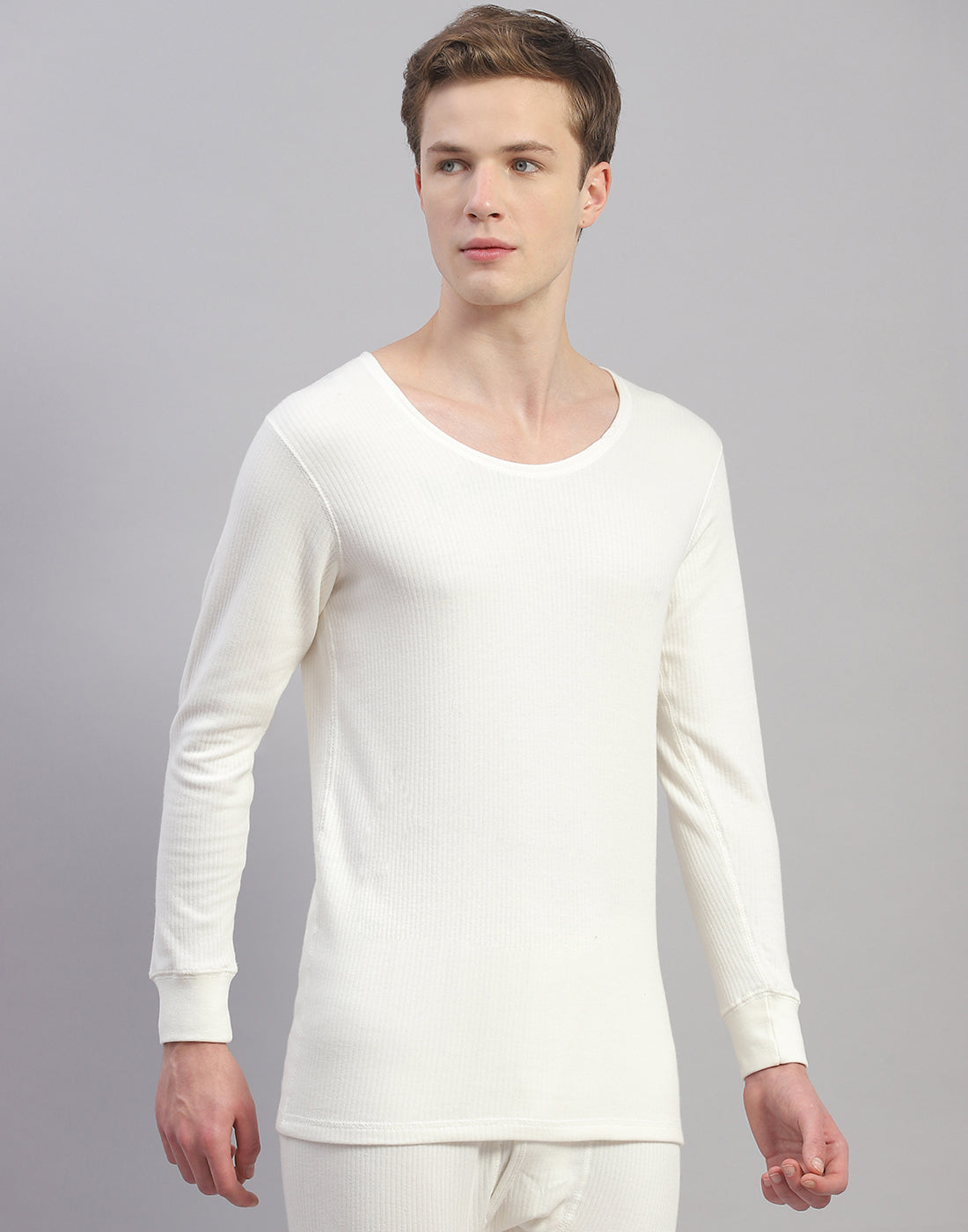 Men Off White Solid Round Neck Full Sleeve Thermal Vest