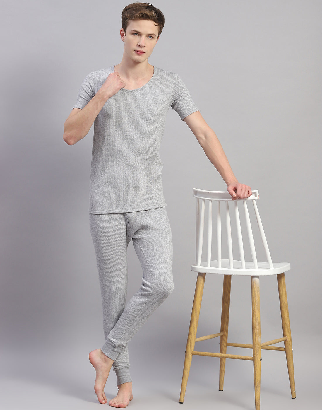 Men Grey Solid Round Neck Half Sleeve Thermal Vest