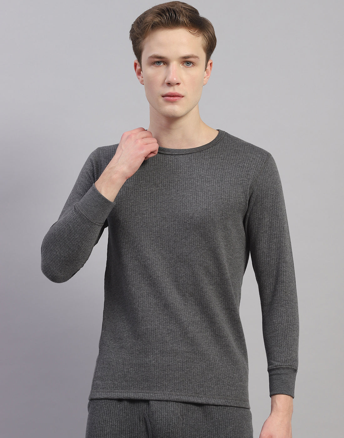 Men Grey Solid Round Neck Full Sleeve Thermal Vest