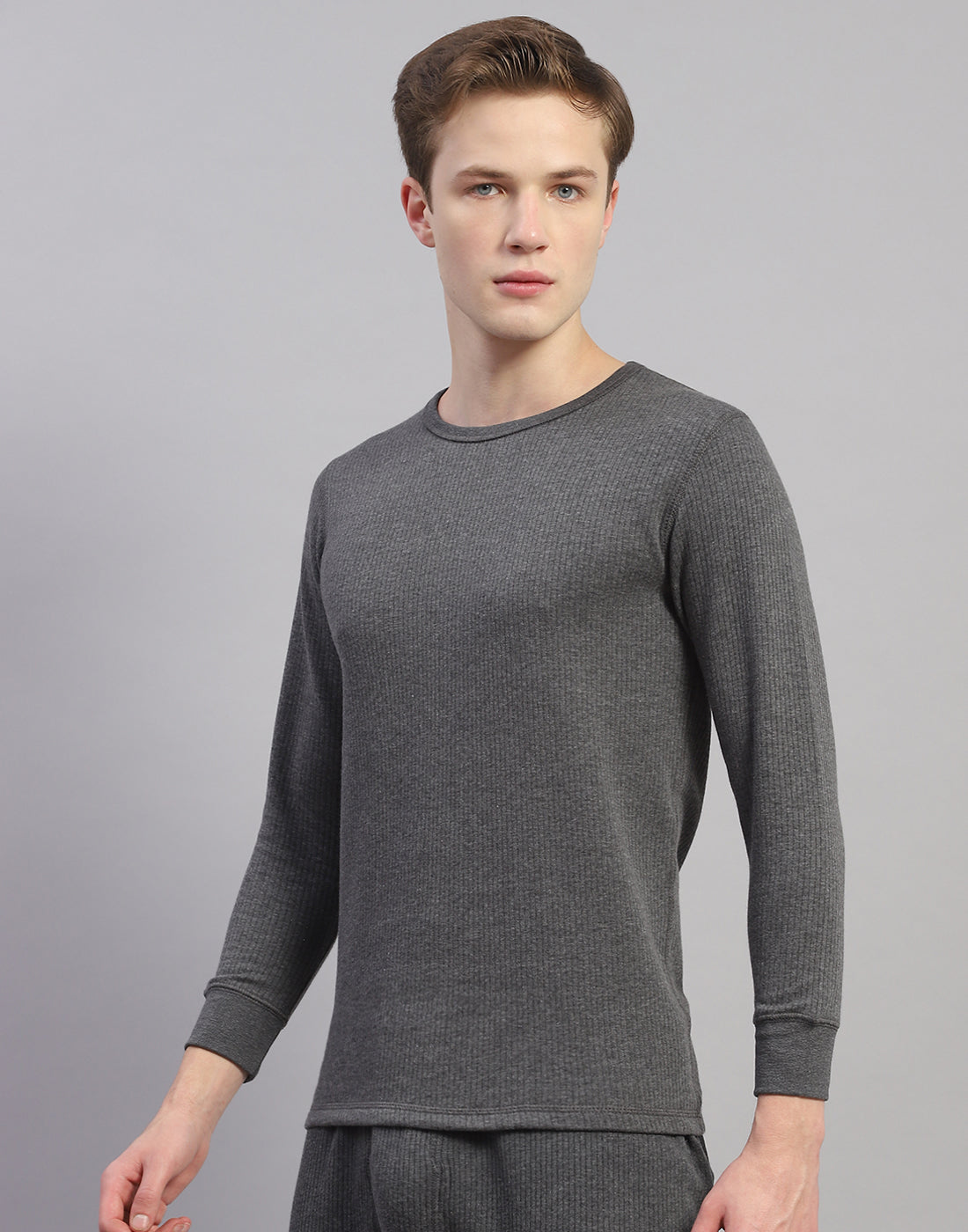 Men Grey Solid Round Neck Full Sleeve Thermal Vest