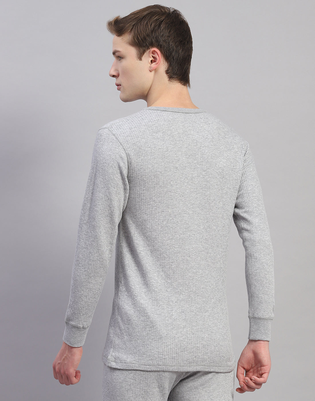 Men Grey Solid Round Neck Full Sleeve Thermal Vest