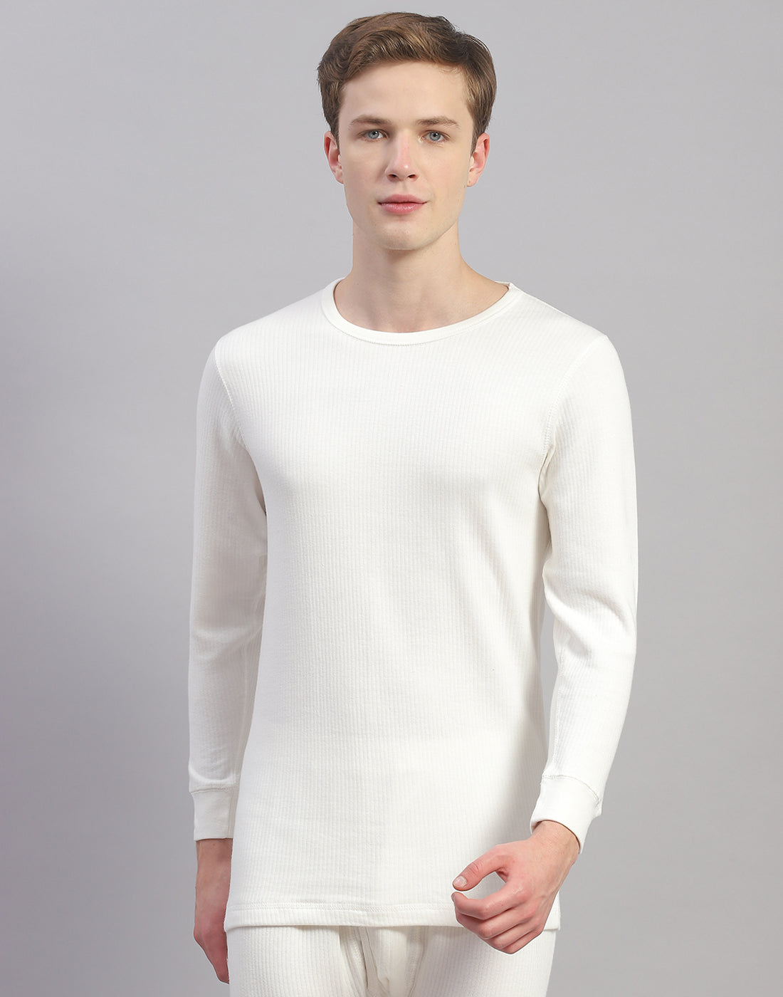 Men Off White Solid Round Neck Full Sleeve Thermal Vest