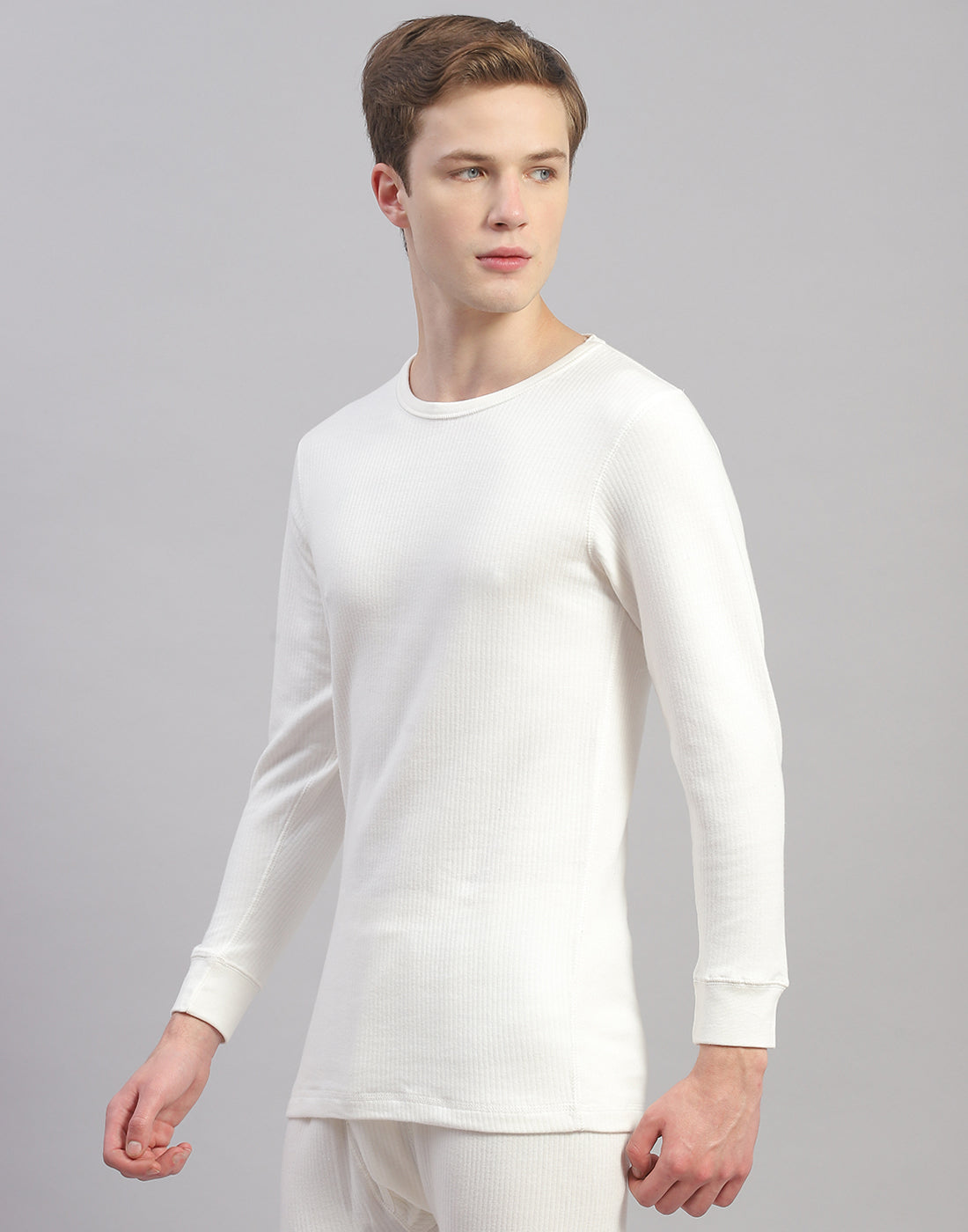 Men Off White Solid Round Neck Full Sleeve Thermal Vest
