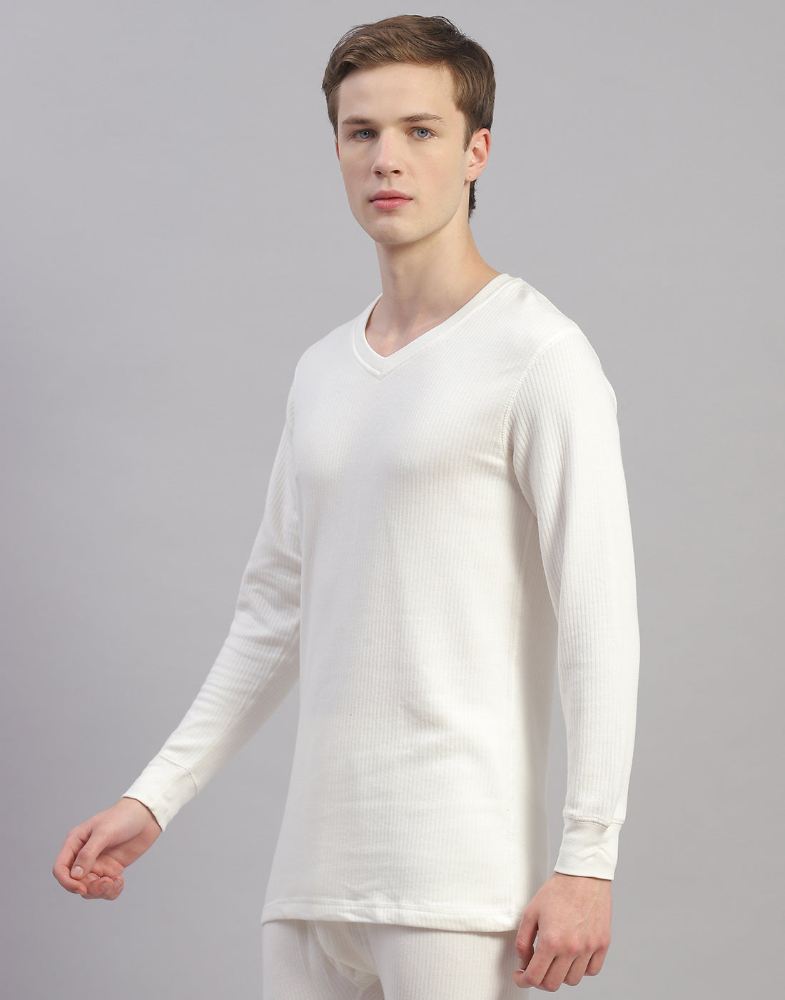 Men Off White Solid Round Neck Full Sleeve Thermal Vest