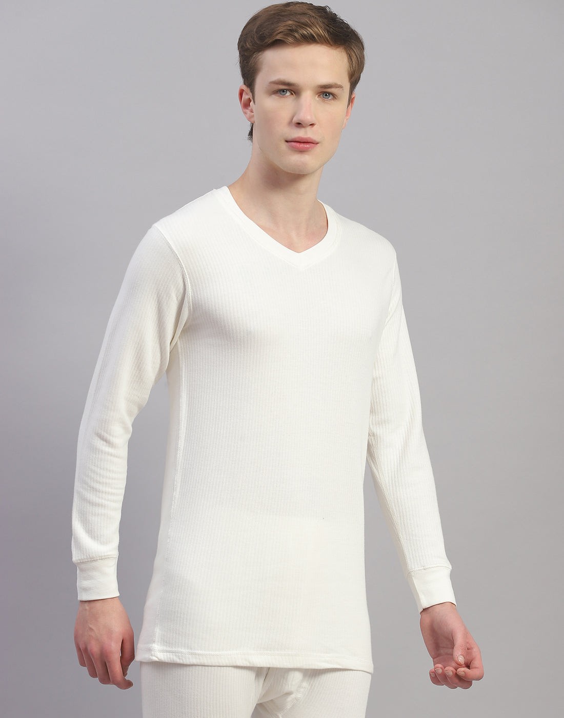 Men Off White Solid Round Neck Full Sleeve Thermal Vest