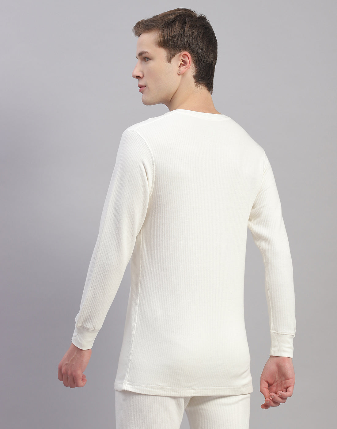 Men Off White Solid Round Neck Full Sleeve Thermal Vest