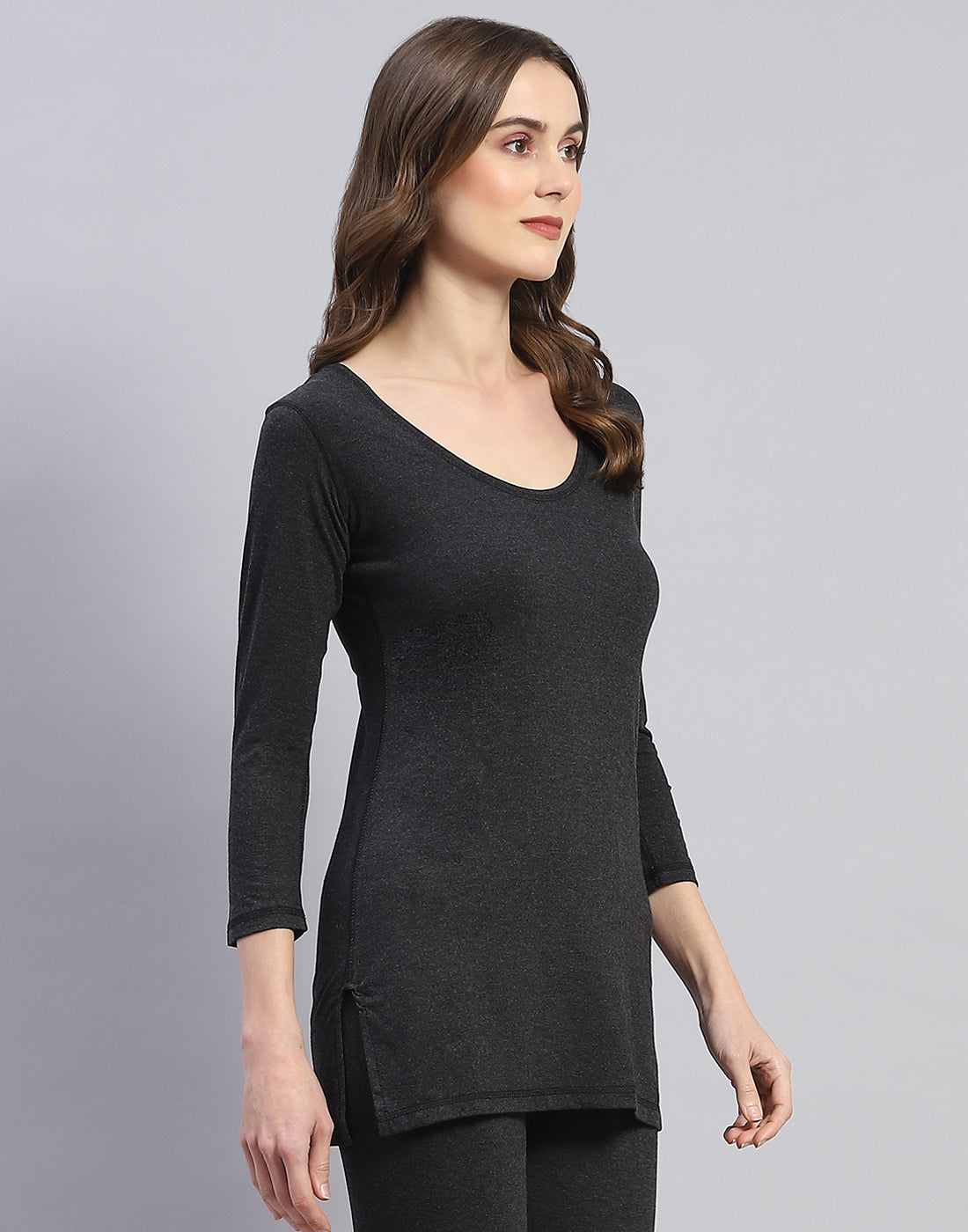 Women Grey Solid Round Neck 3/4 Sleeve Thermal Vest