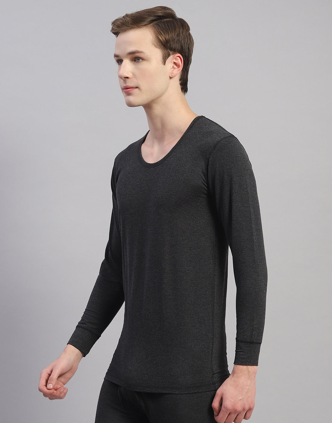 Men Grey Solid Round Neck Full Sleeve Thermal Vest