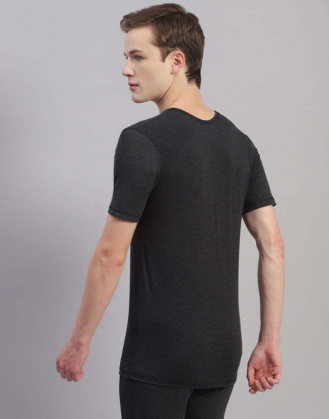 Men Grey Solid Round Neck Half Sleeve Thermal Vest