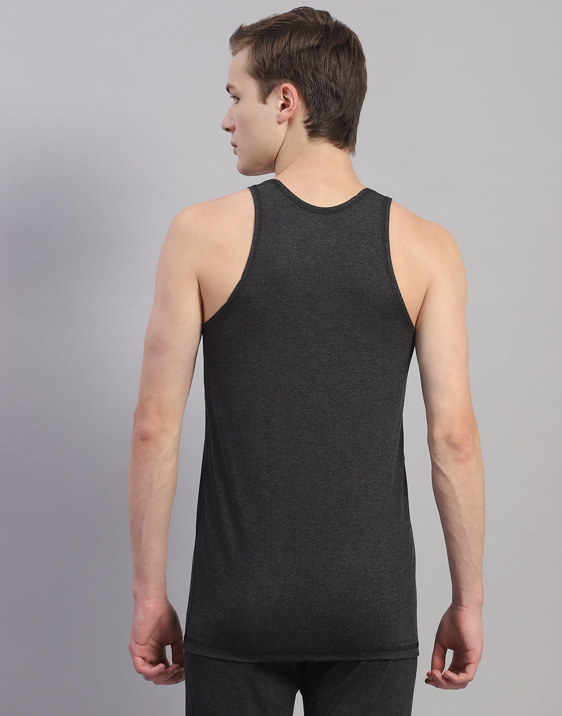 Men Grey Solid Round Neck Sleeveless Thermal Vest