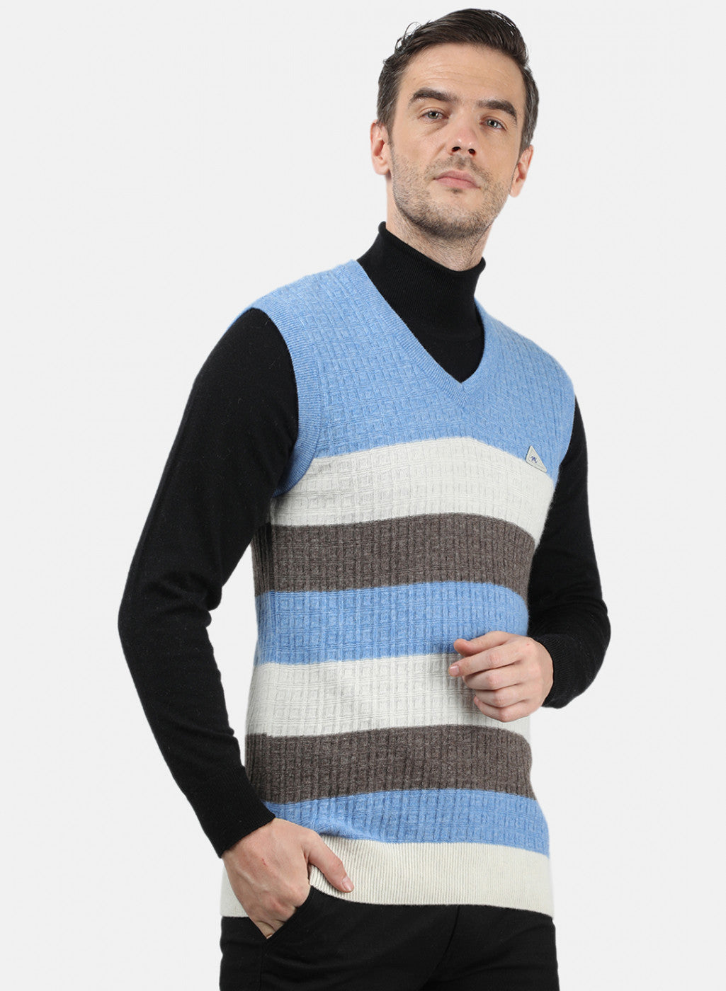 Men Off White & Blue Solid Sweater