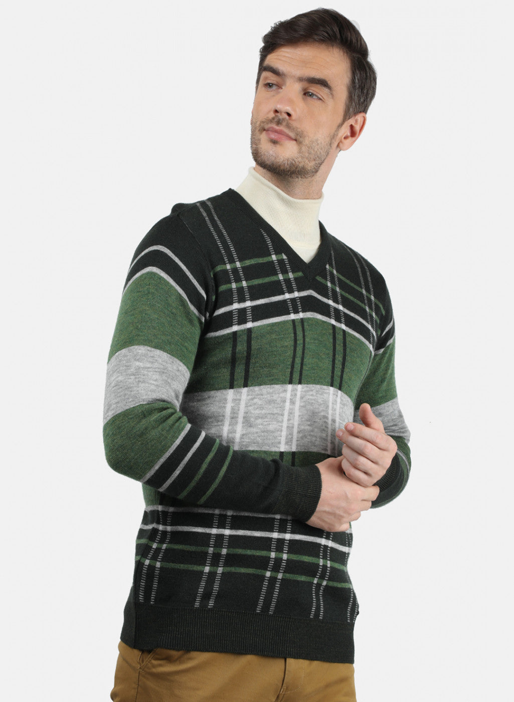 Men NAvy Blue & Green Solid Pullover