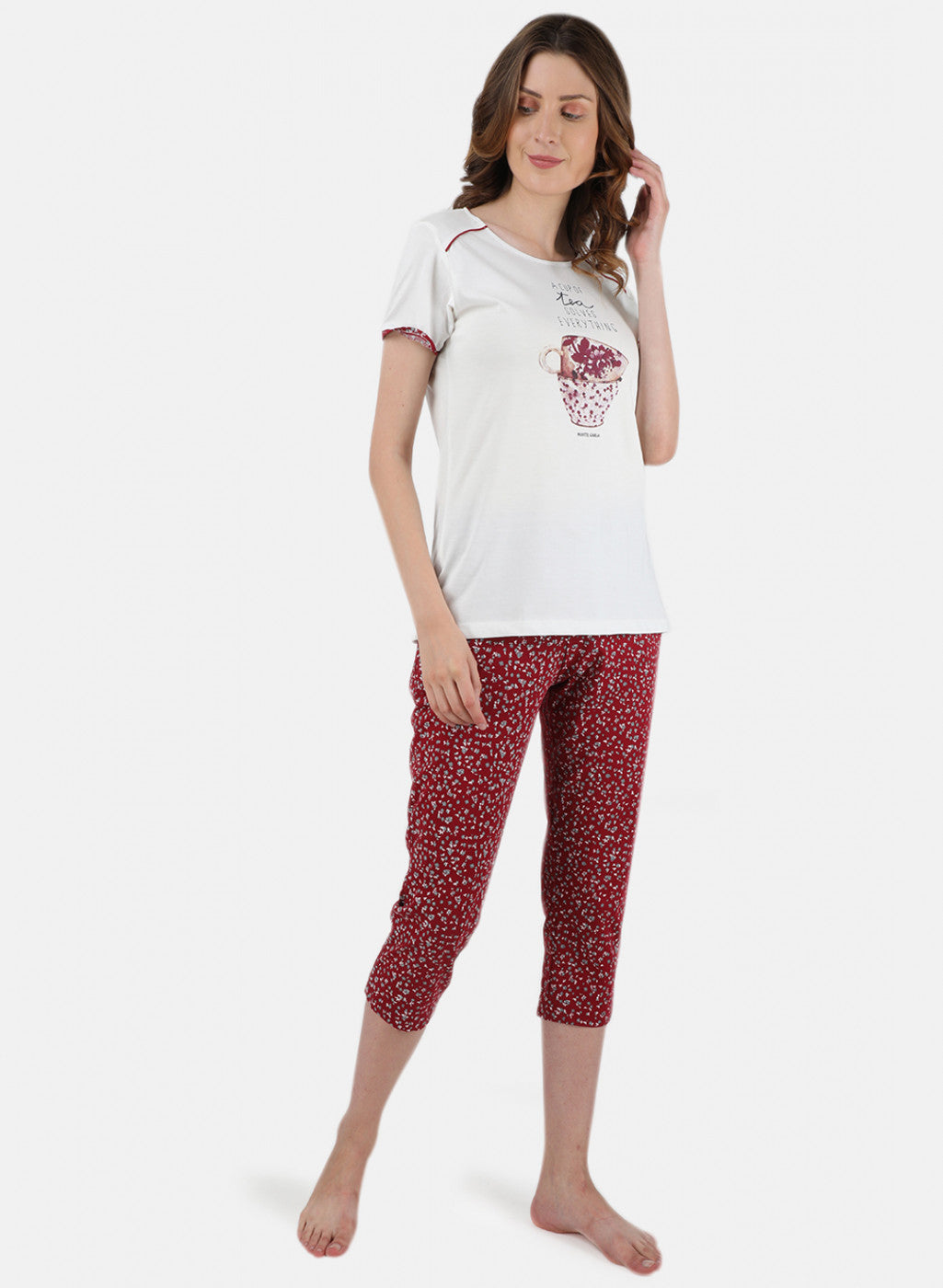 Womens Off White & Maroon Printed Capri Set
