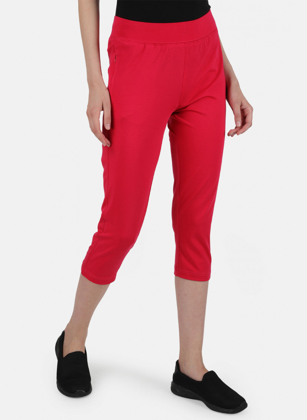 Womens Dark Pink Regular Capri