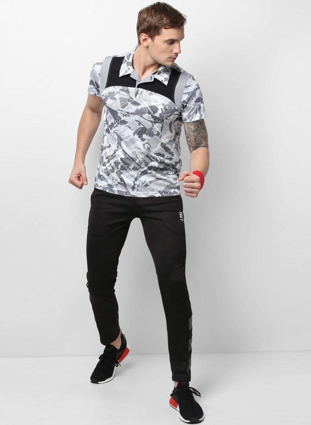 Rock.it White Black Collar Smart Fit T-Shirt