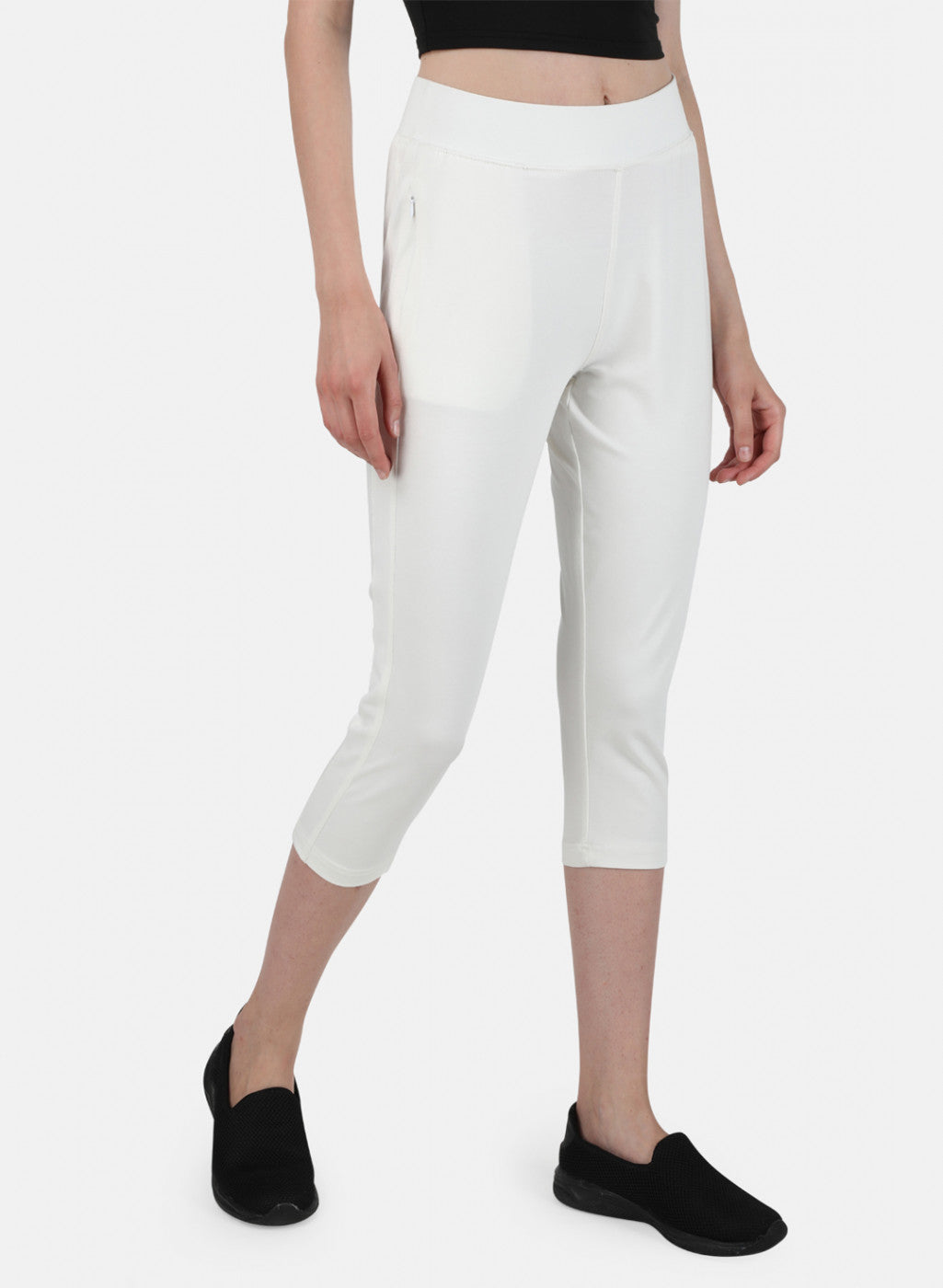 Womens Off White Regular Capri