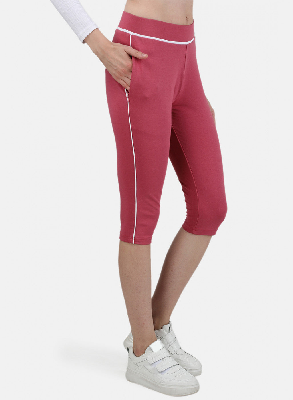 Womens Dark Pink & White Plain Capri