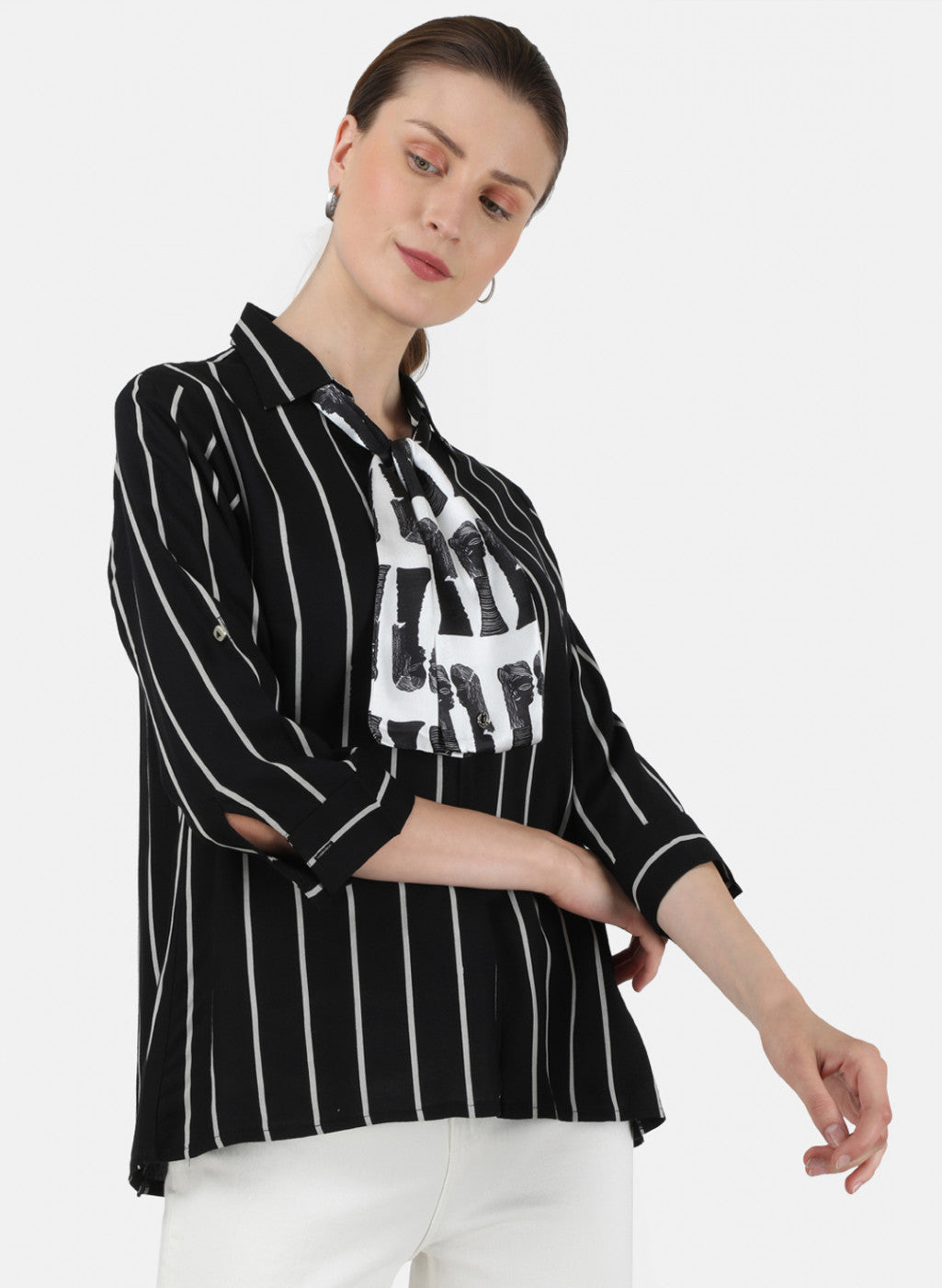 Womens Black & White Printed Top