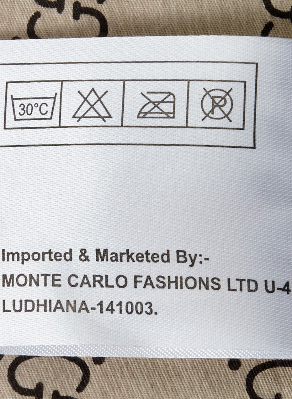 Multicolor 128 TC Bedsheet with 2 Pillow Covers (Santiago Gold)