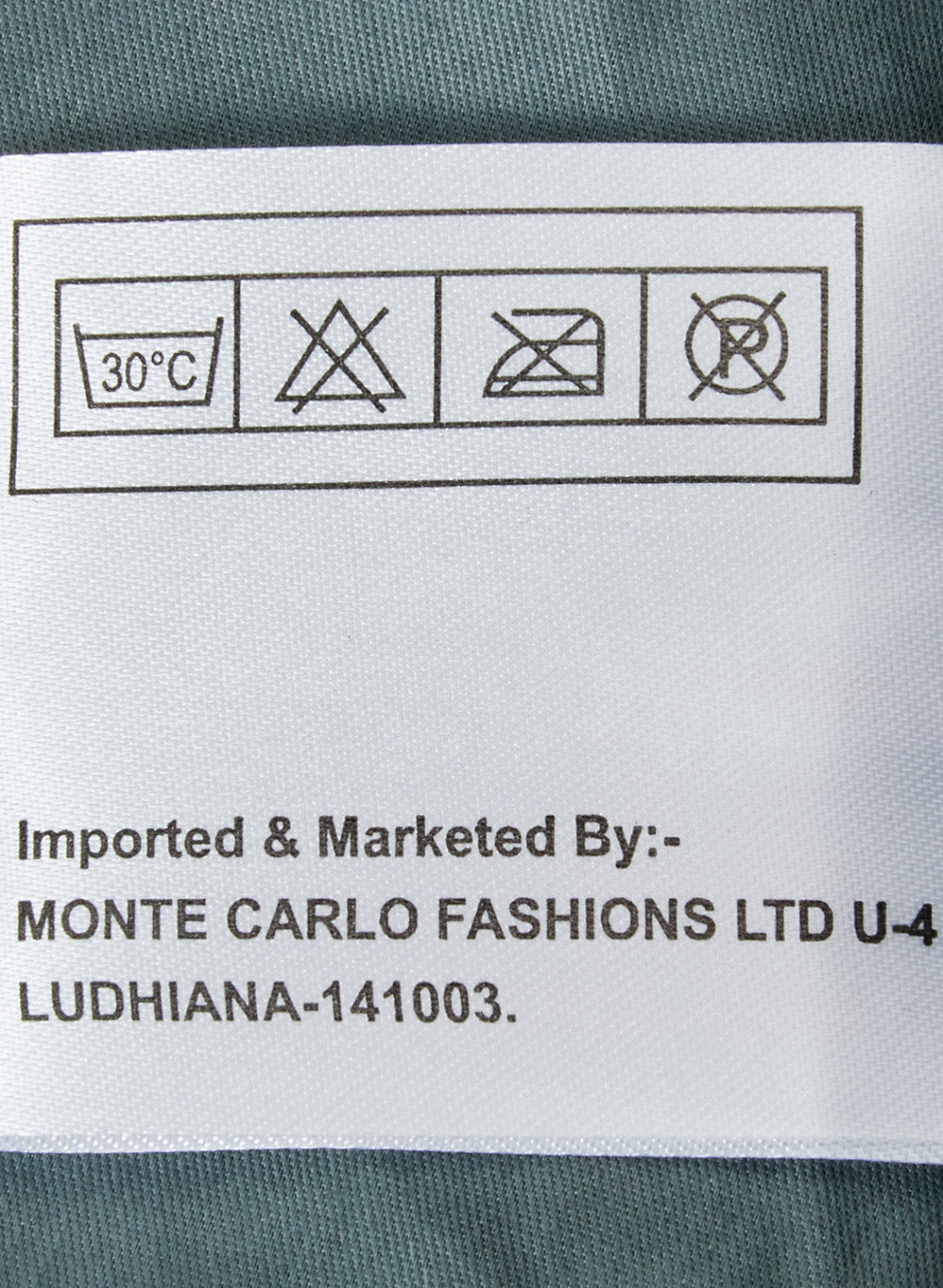 Multi Color 128/68 TC Bedsheet with 2 Pillow Covers