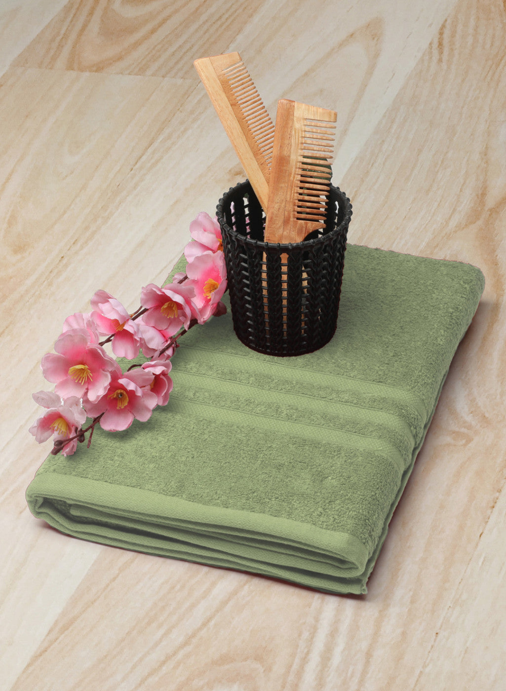 Green Cotton 525 GSM Bath Towel