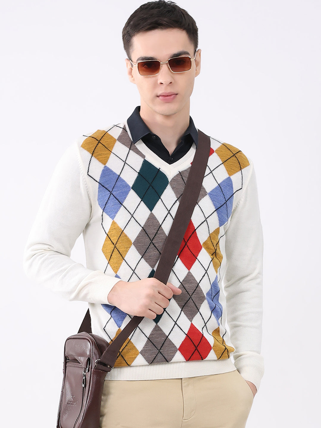 Men Off White Self Design V Neck Full Sleeve Pullover