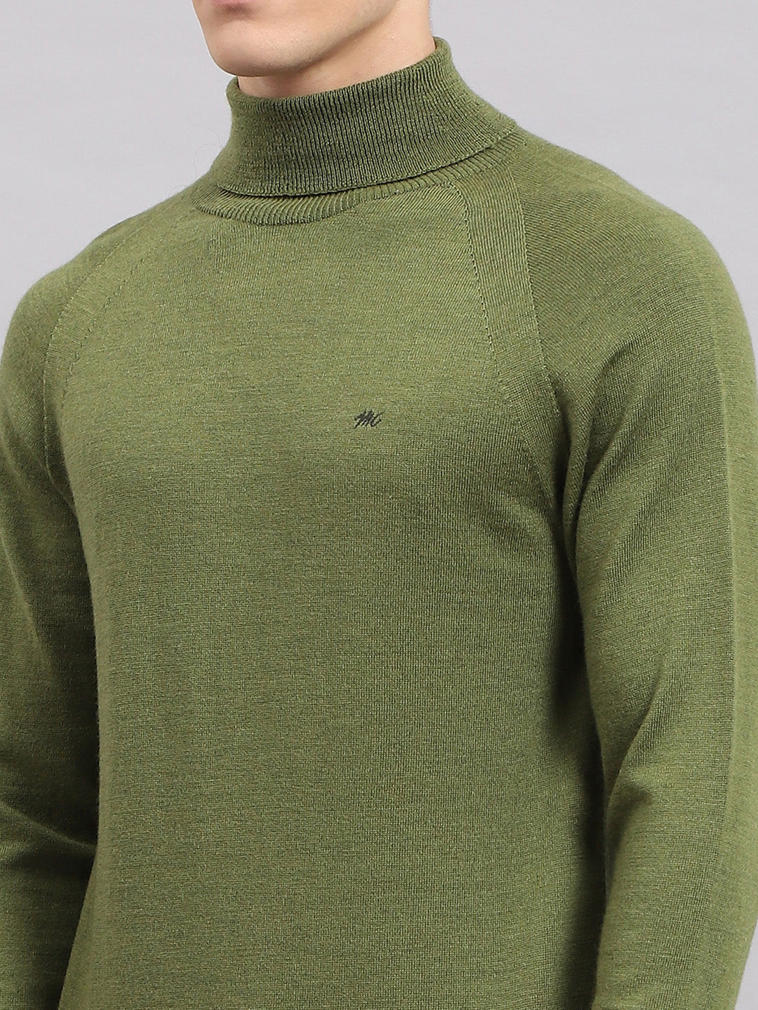Men Green Solid High Neck Full Sleeve Pullover