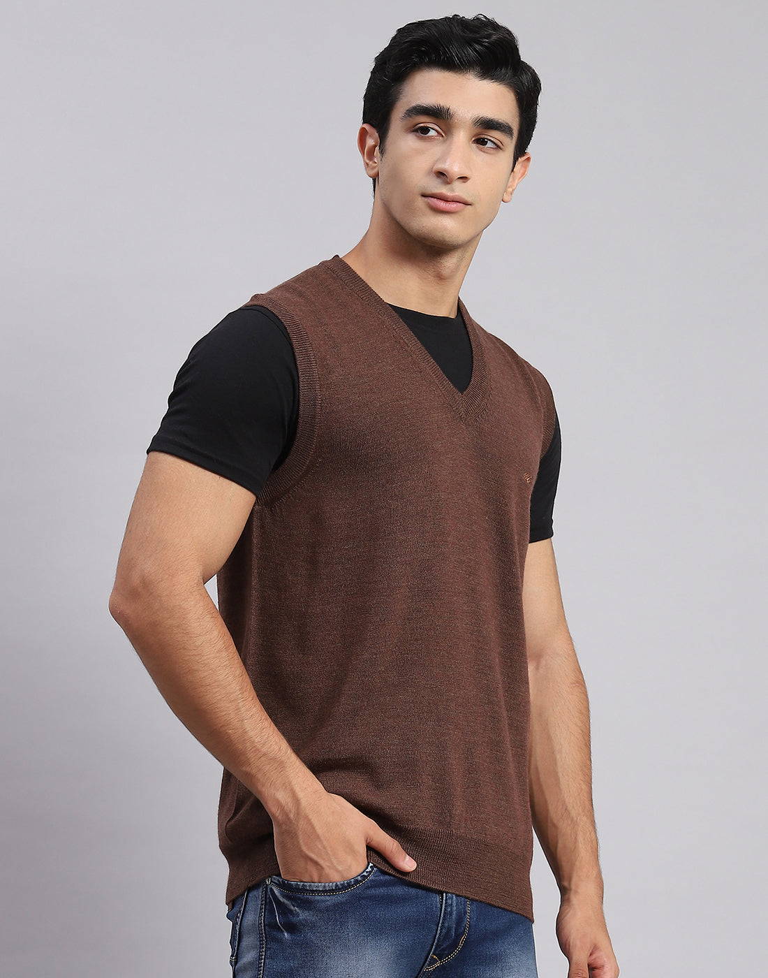 Men Brown Solid V Neck Sleeveless Sweater