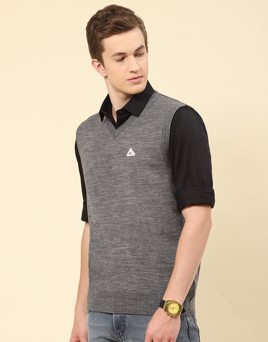 Men Grey Solid V Neck Sleeveless Sweater