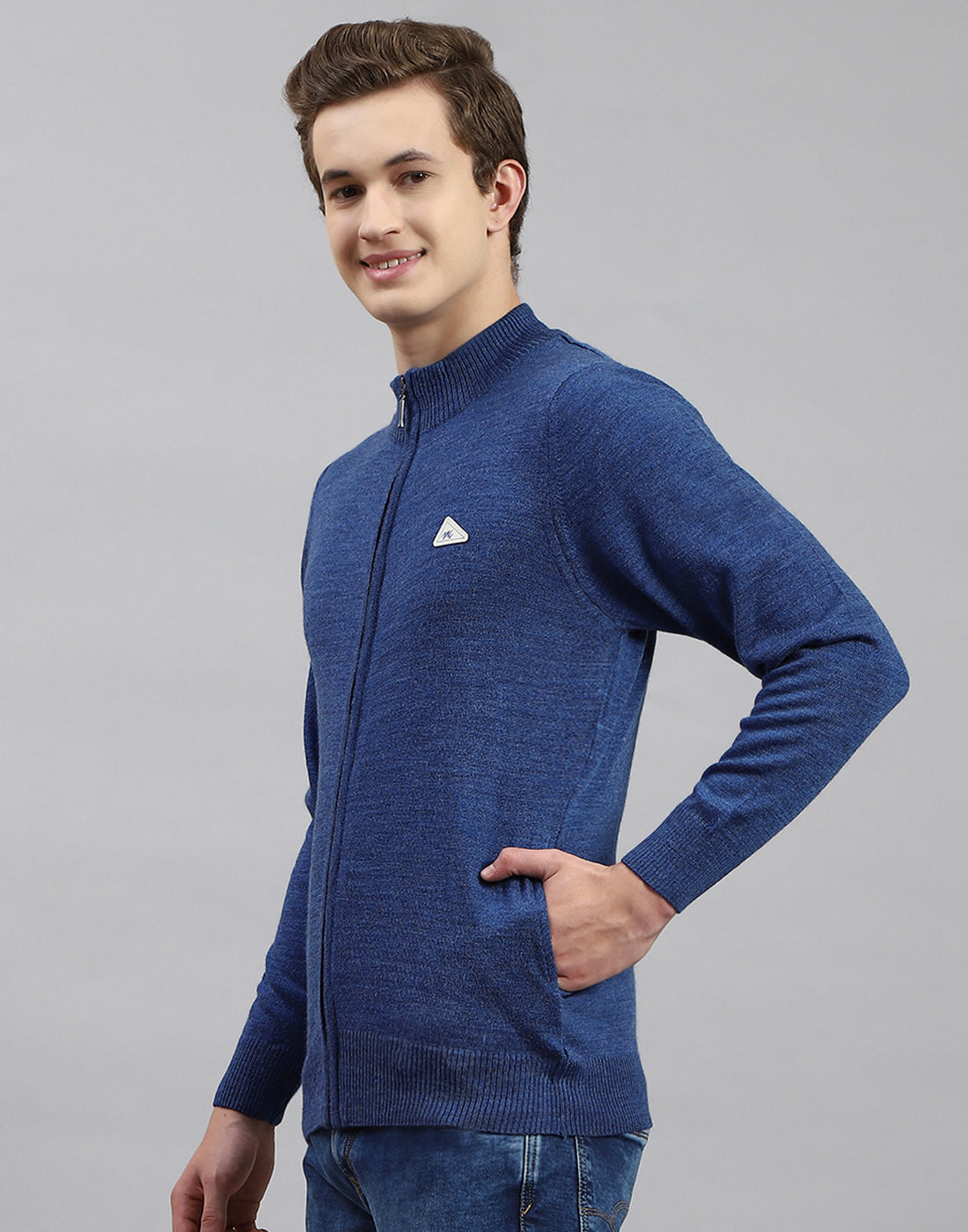 Men Blue Solid Round Neck Full Sleeve Pullover