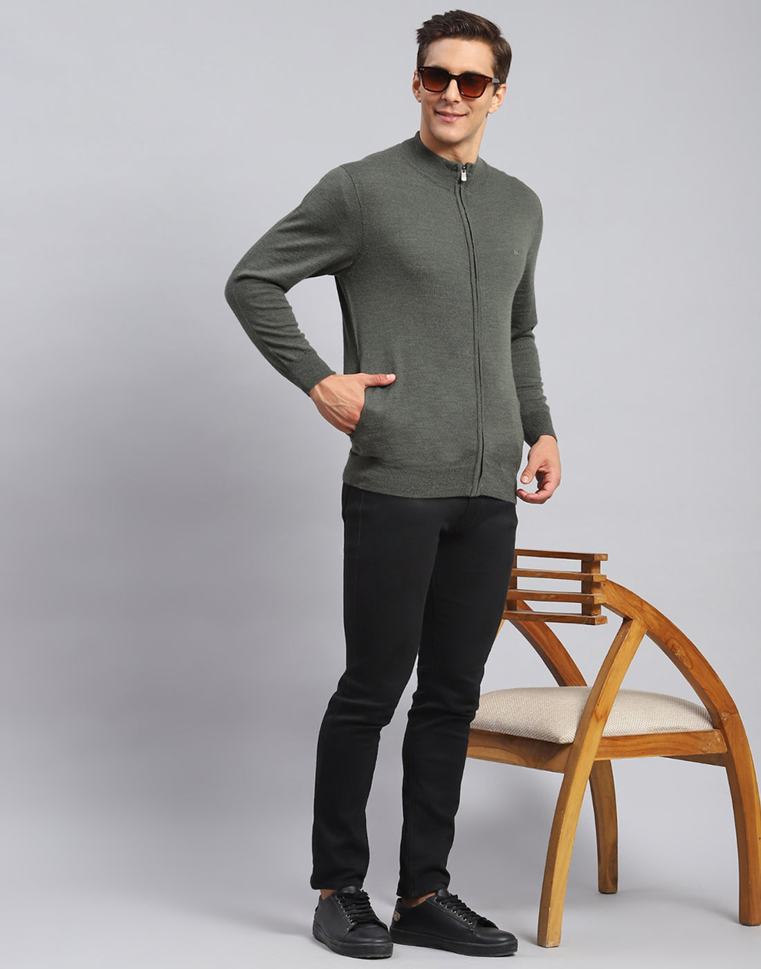 Men Olive Solid Stand Collar Full Sleeve Pullover