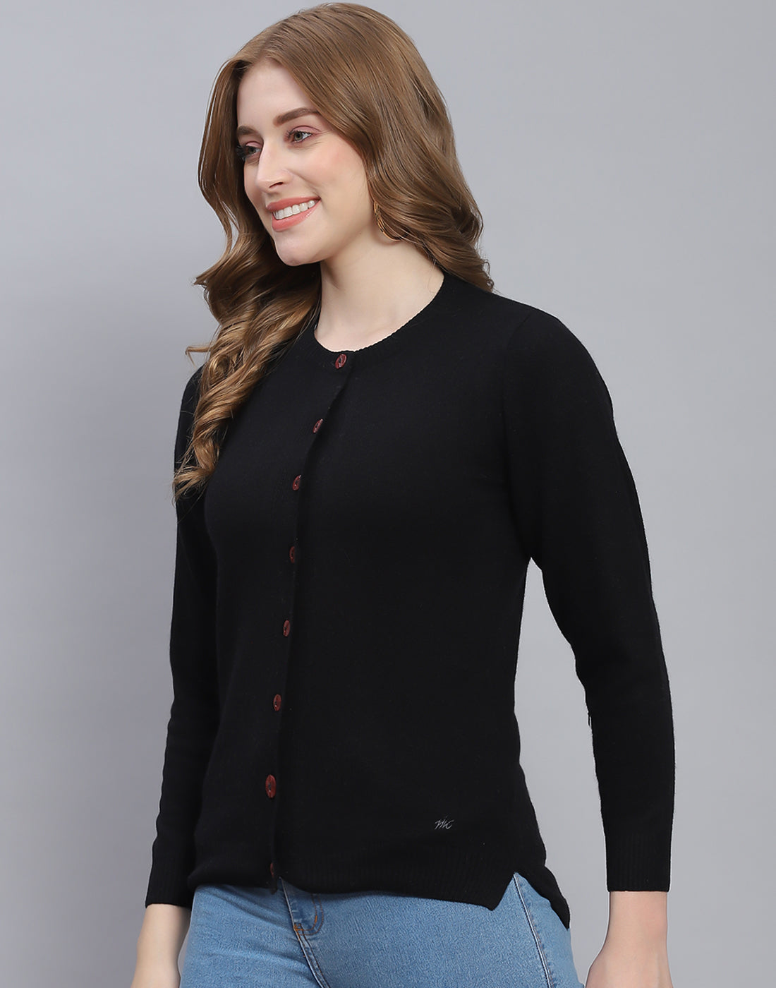 Buy Women Black Solid Round Neck Full Sleeve Cardigan Online in
