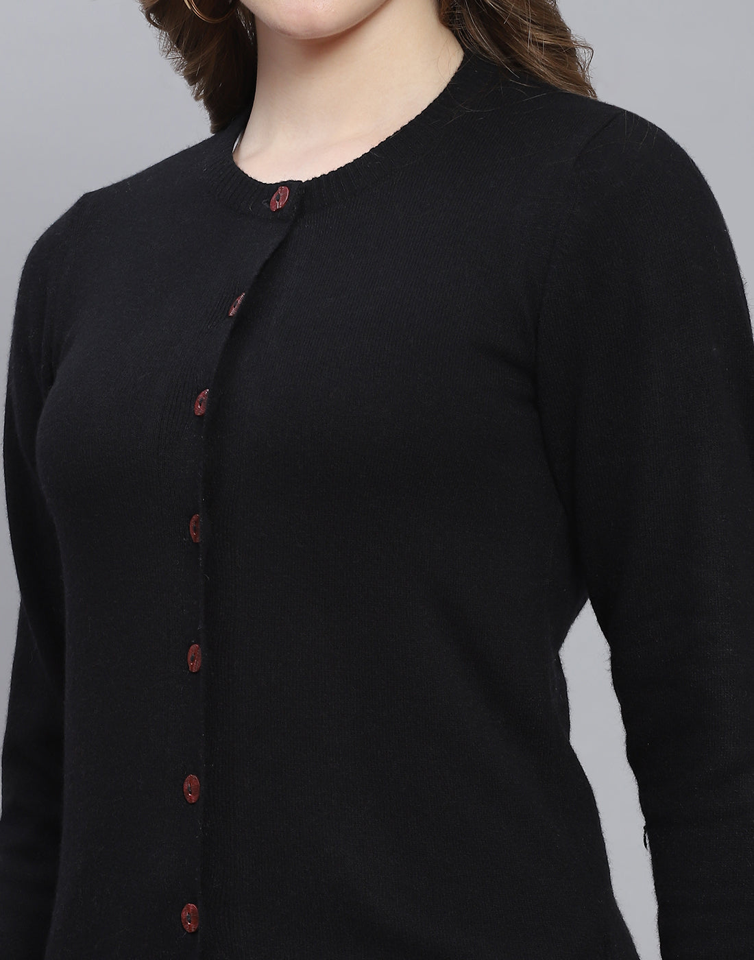 Buy Women Black Solid Round Neck Full Sleeve Cardigan Online in