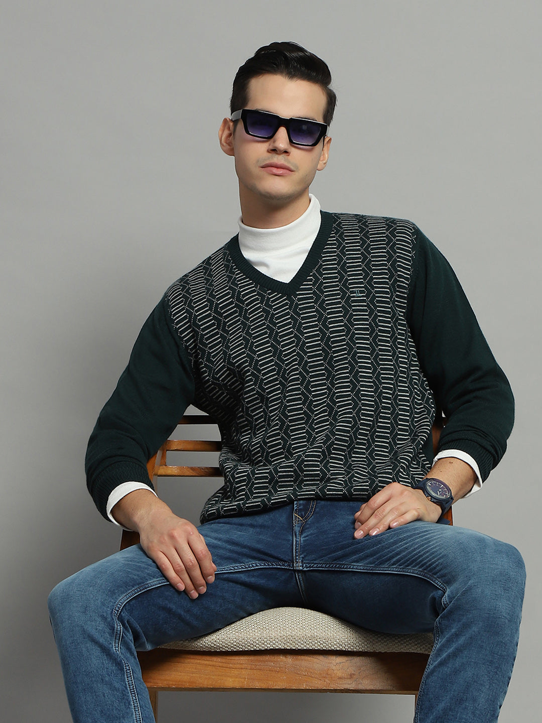 Luxuria Men Green Self Design V Neck Full Sleeve Pullover