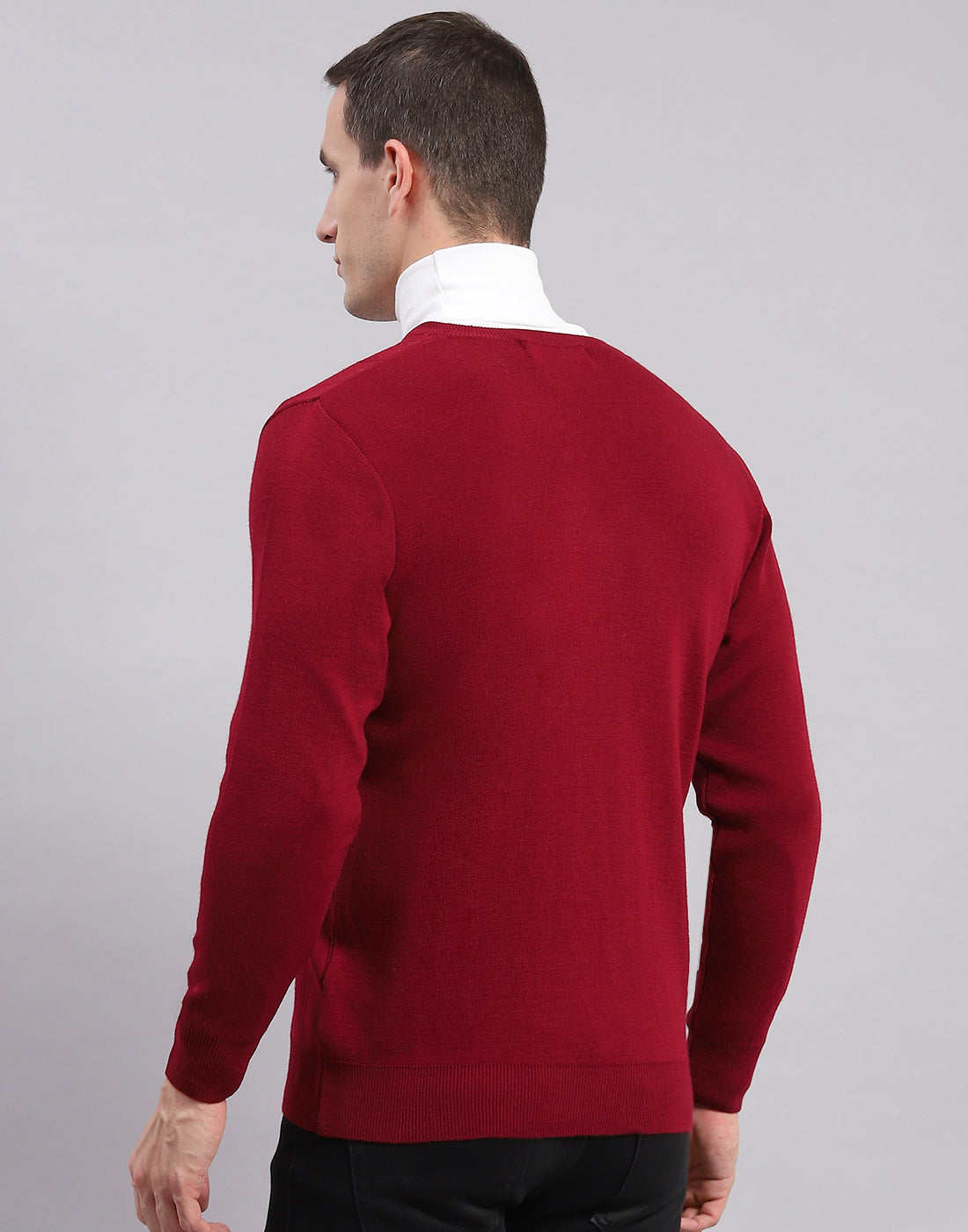 Men Maroon Solid V Neck Full Sleeve Pullover