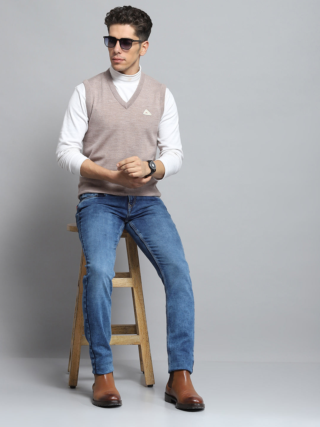 Men Beige Solid V Neck Sleeveless Sweater