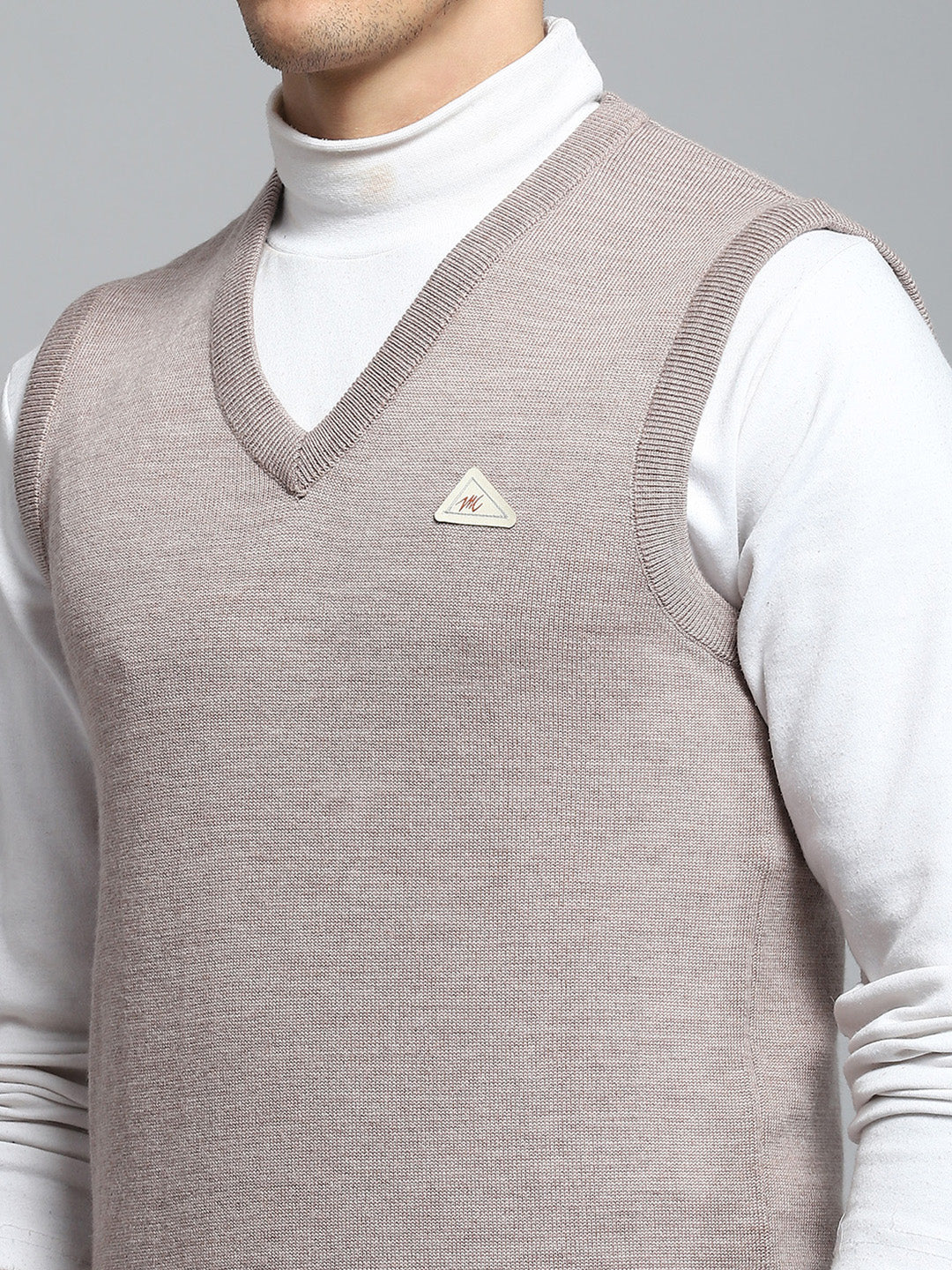 Men Beige Solid V Neck Sleeveless Sweater