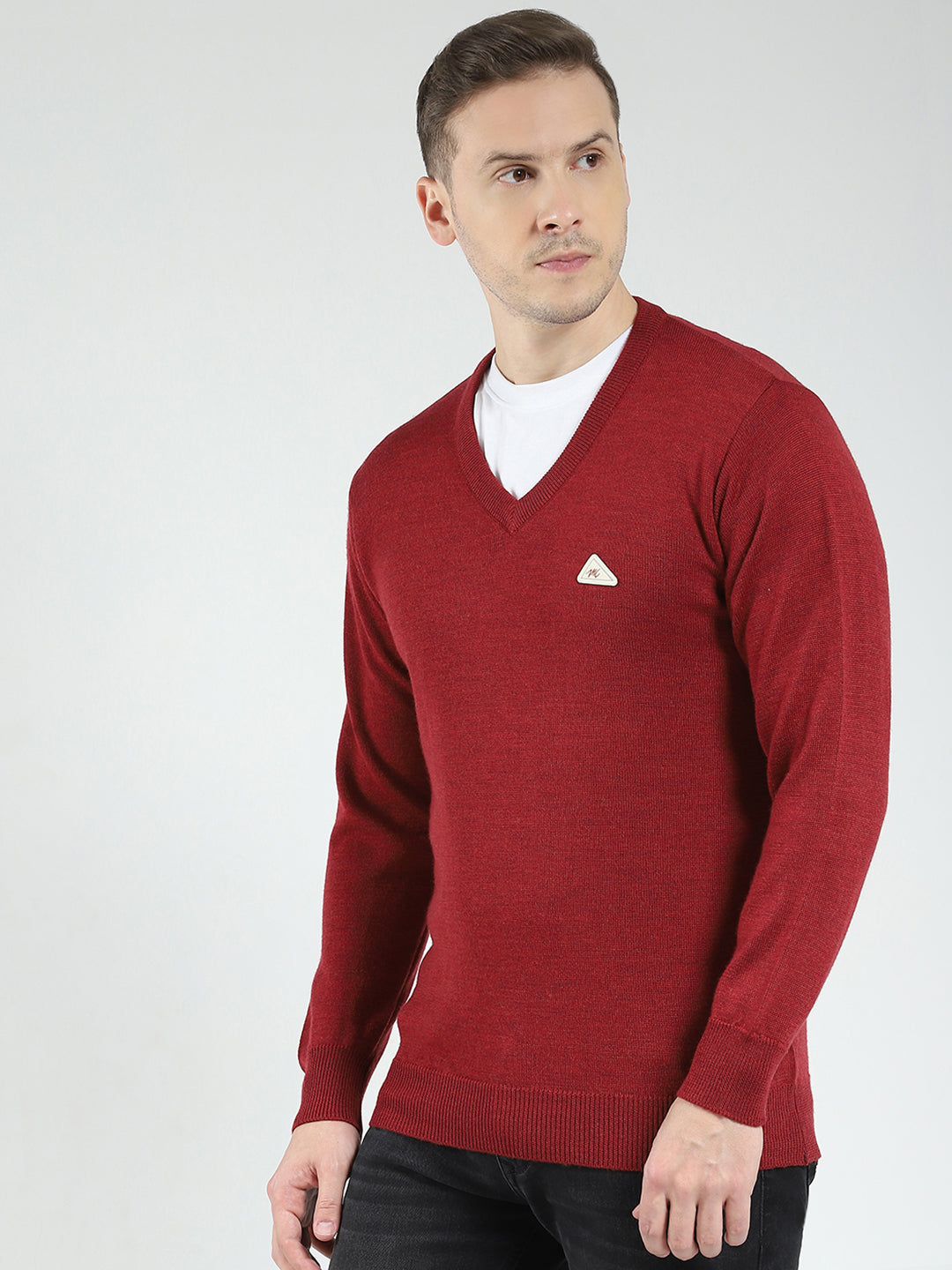 Men Maroon Solid V Neck Full Sleeve Pullover