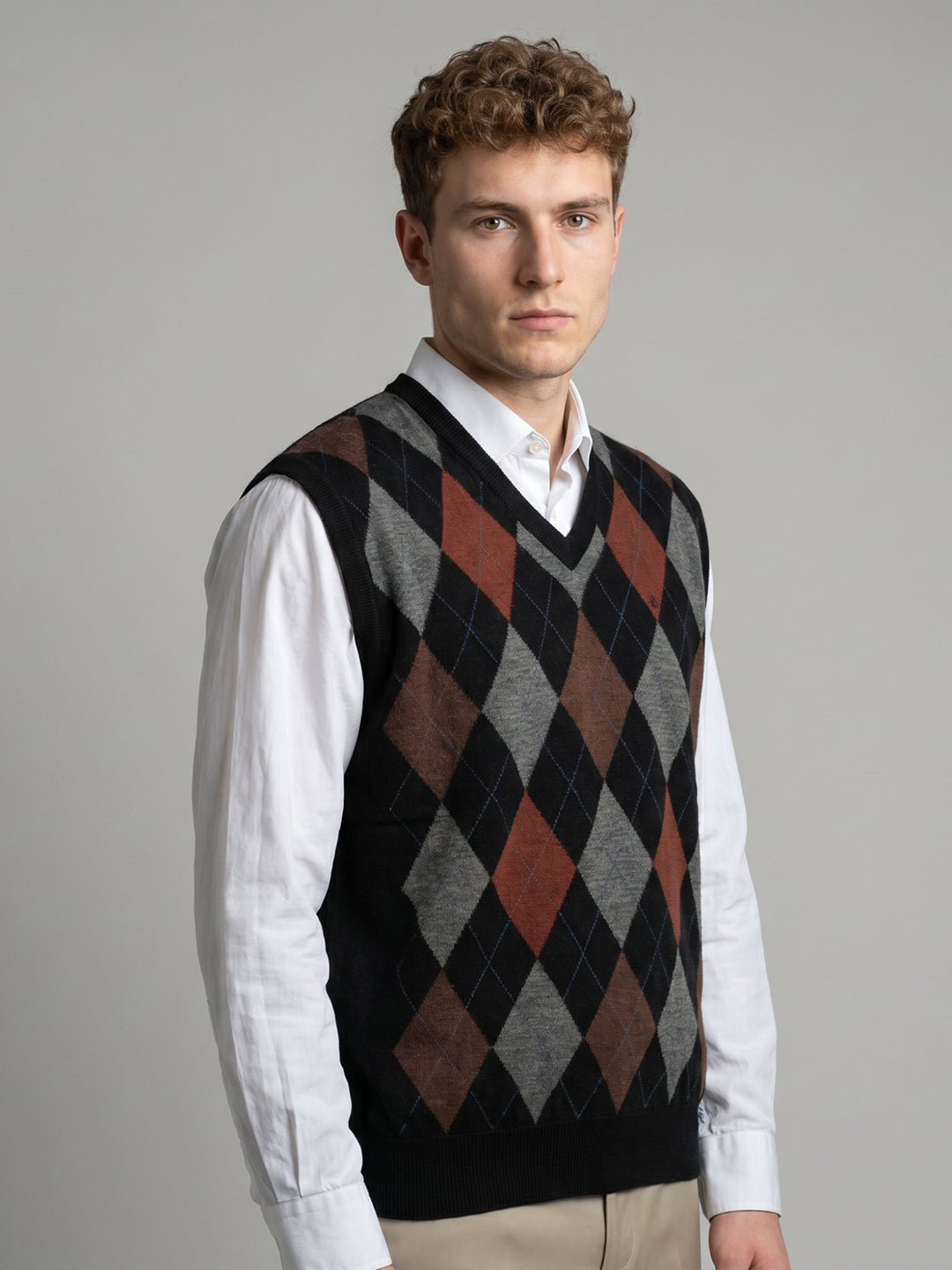 Luxuria Men Black Argyle Pattern V Neck Sleeveless Sweater