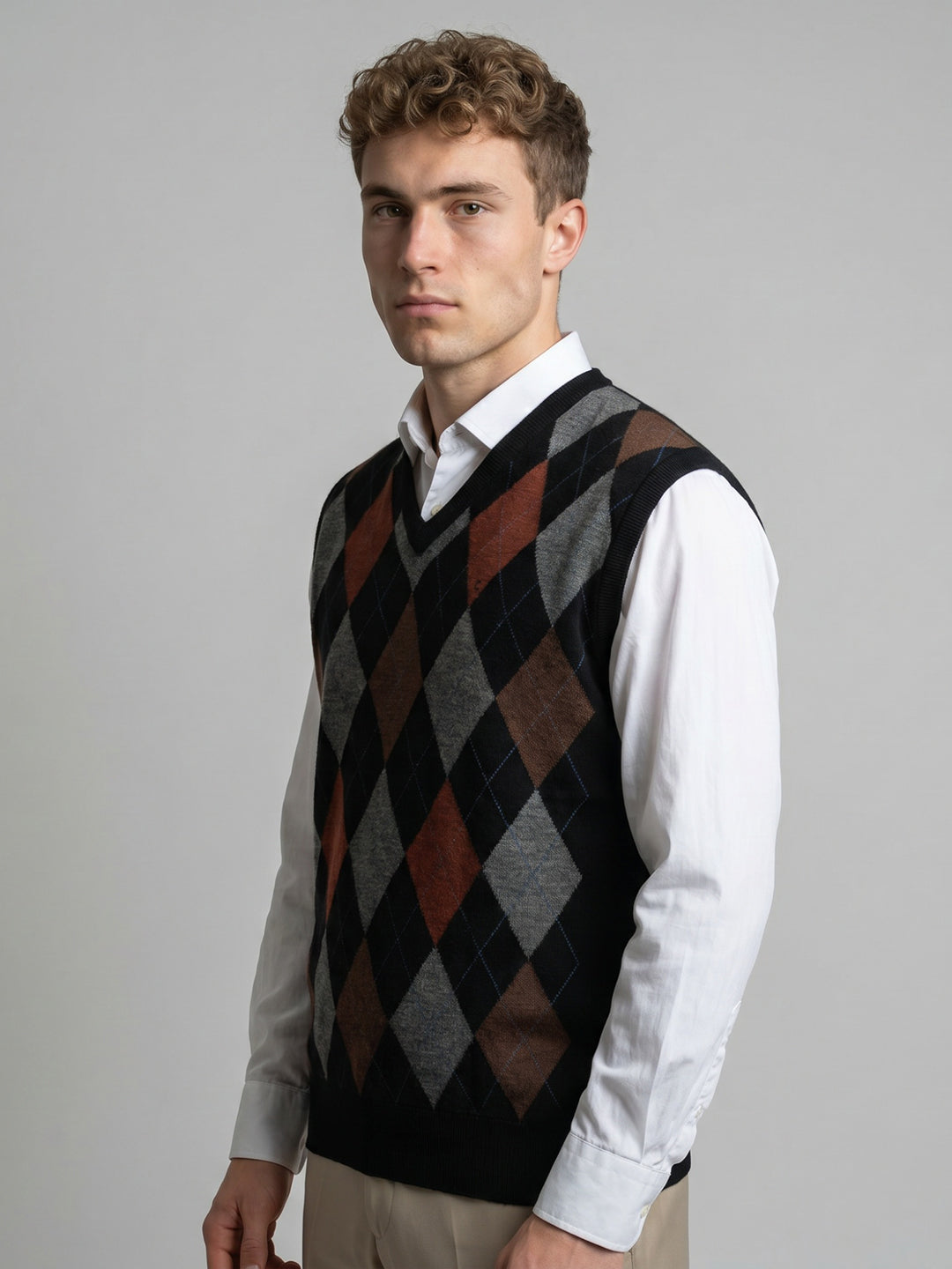 Luxuria Men Black Argyle Pattern V Neck Sleeveless Sweater