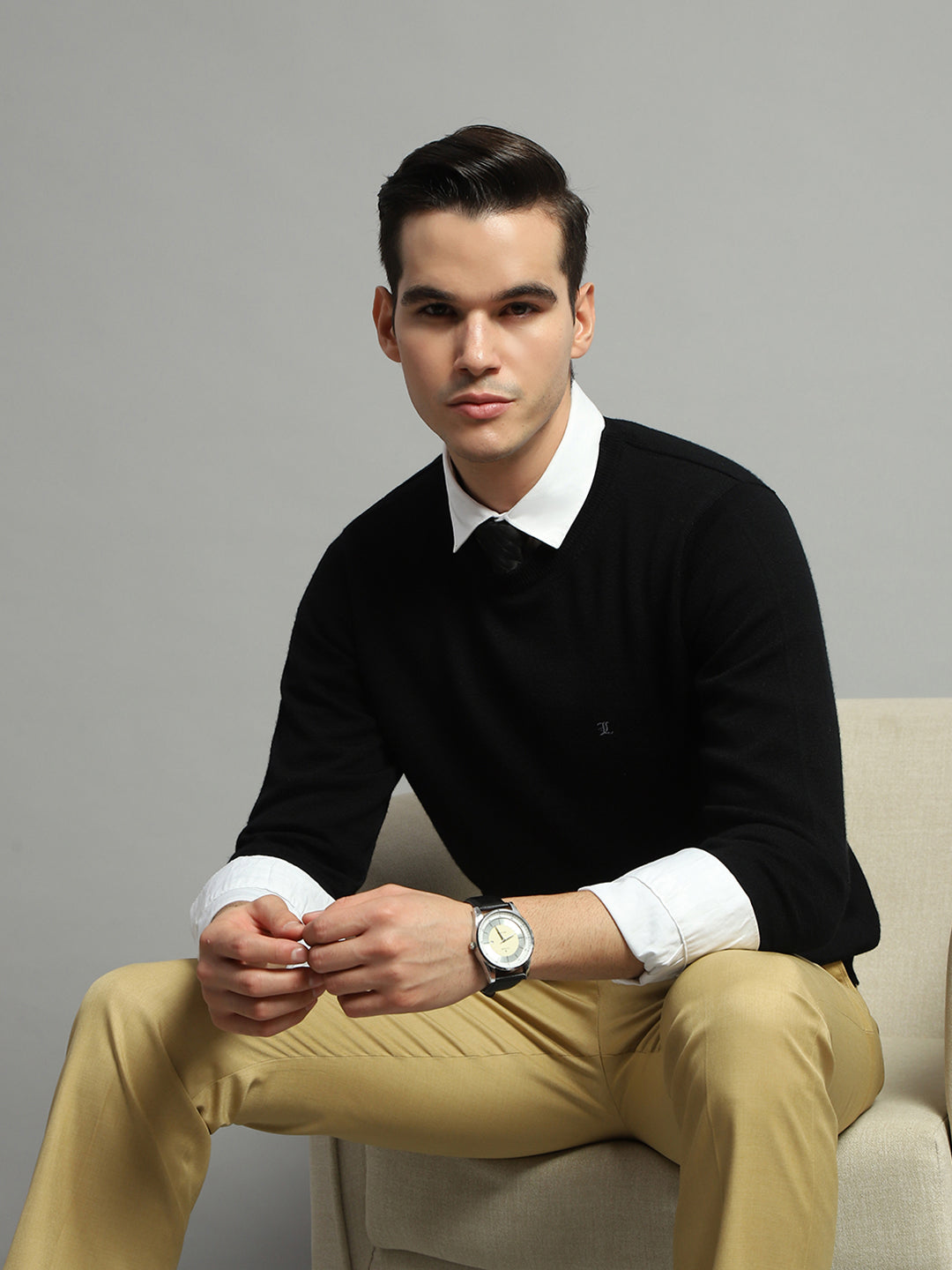 Luxuria Men Black Solid Round Neck Full Sleeve Pullover